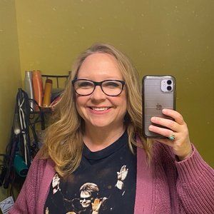 Meet your Posher, Katrina